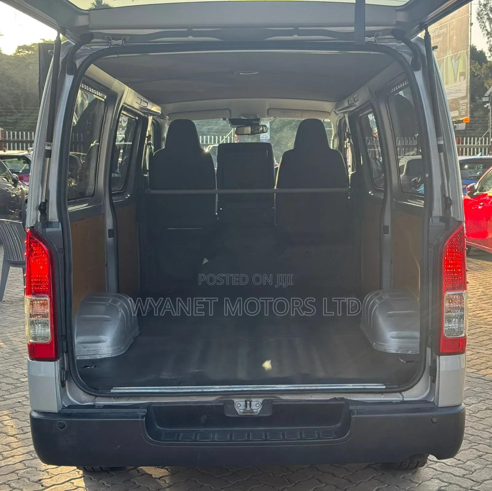 Nissan NV200 2019 White