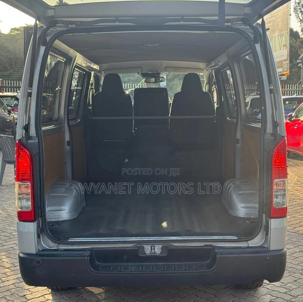 Nissan NV200 2019 White - thumbnail 10
