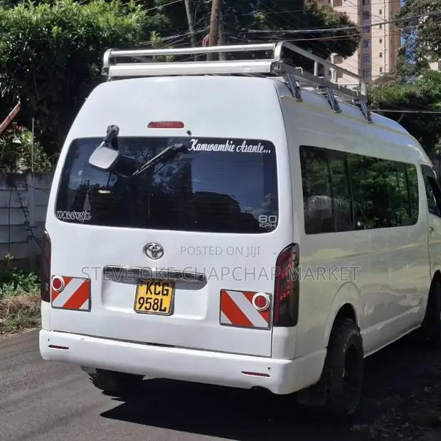 Toyota HiAce 2008 White - thumbnail 4