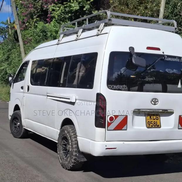 Toyota HiAce 2008 White - thumbnail 9