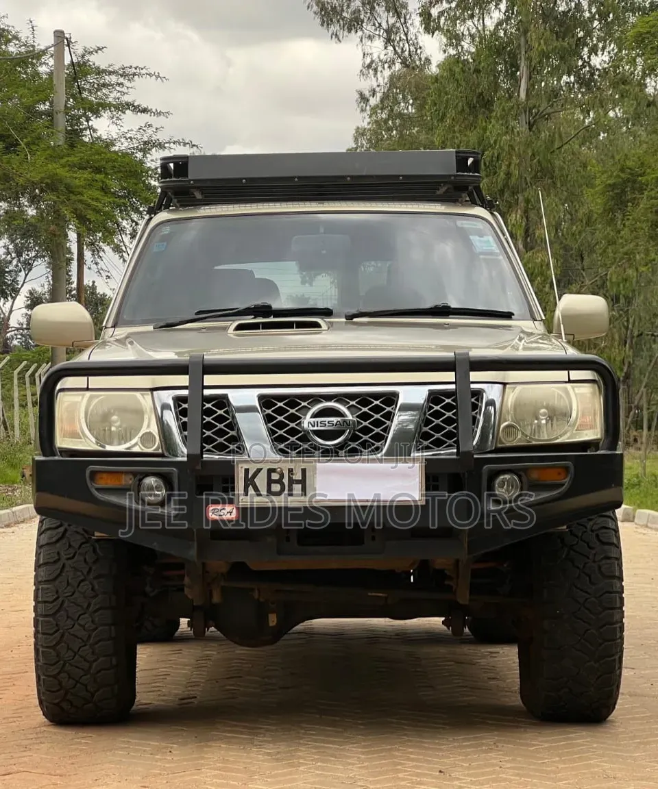 Nissan Patrol 3.0 TD GL 2008 Gold
