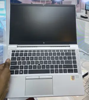 Laptop HP EliteBook 830 G7 16GB Intel Core i7 SSD 512GB
