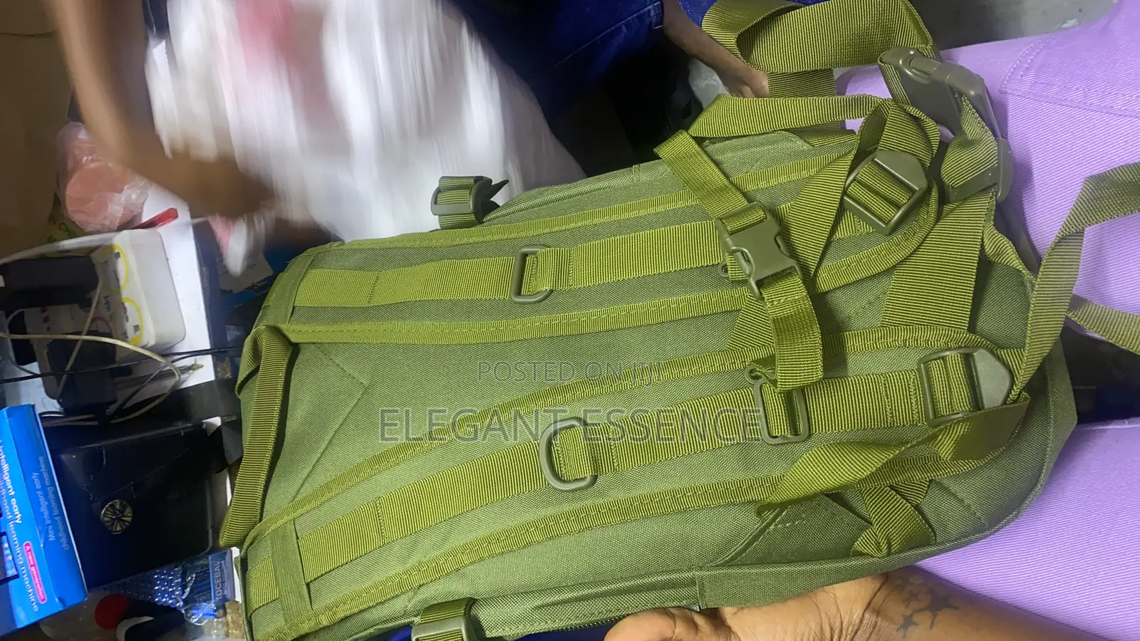 Light Cycling Backpack For Outdoor Sports With A -3l Water Bottle