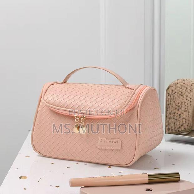 Soft Leather Cosmetics / Make Up Organizer - thumbnail 5