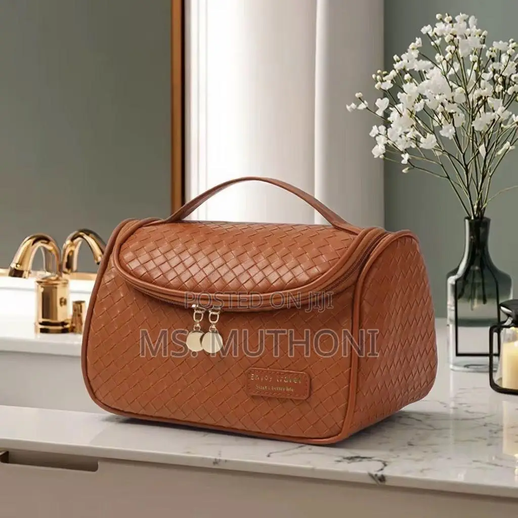 Soft Leather Cosmetics / Make Up Organizer