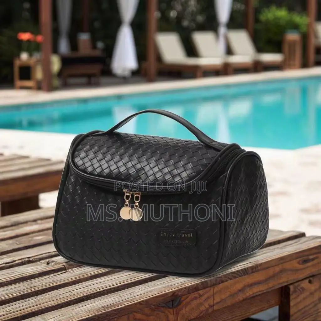 Soft Leather Cosmetics / Make Up Organizer