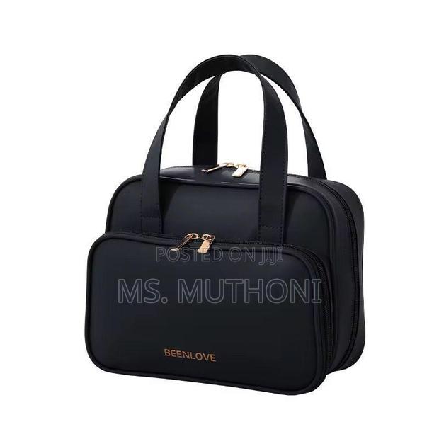 Large Capacity Pu Cosmetics Bag - thumbnail 4