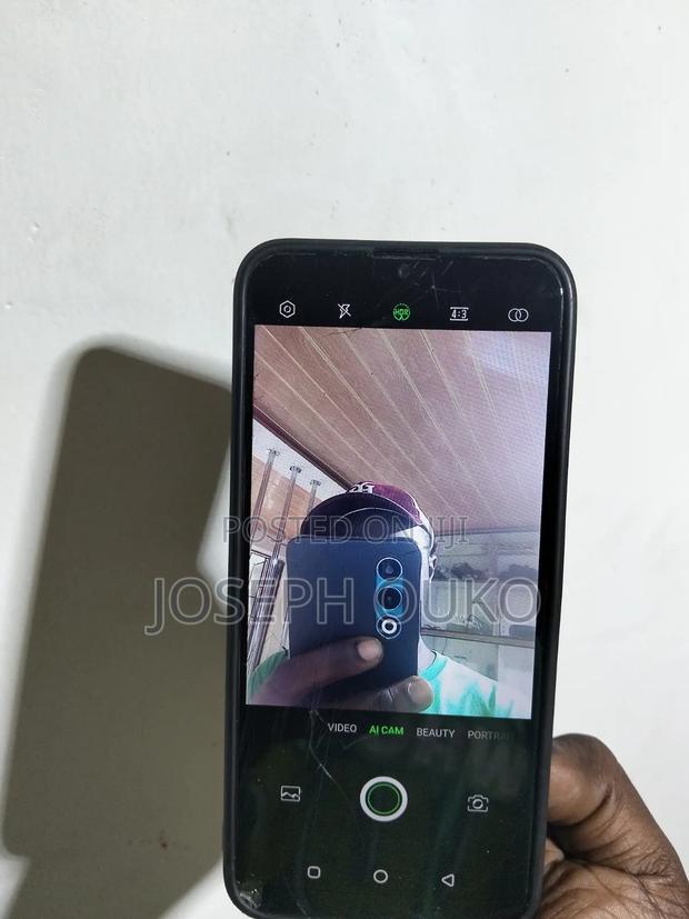Infinix Hot 8 32 GB Blue - thumbnail 3