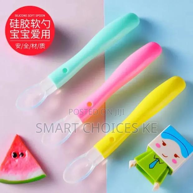 1pc Baby Silicone Feeding Spoon With Long Handle - thumbnail 4