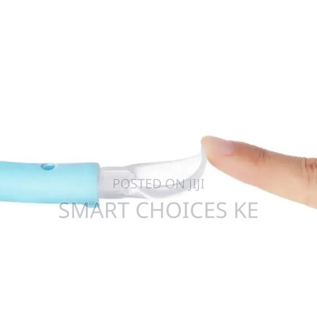 1pc Baby Silicone Feeding Spoon With Long Handle - thumbnail 5