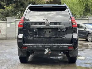 Toyota Land Cruiser Prado 2.7 2019 Black