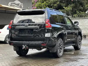 Toyota Land Cruiser Prado 2.7 2019 Black