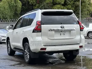Toyota Land Cruiser Prado 2.7 2021 White