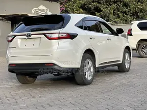 Toyota Harrier 2.0 2019 White