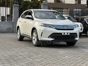 Toyota Harrier 2.0 2019 White