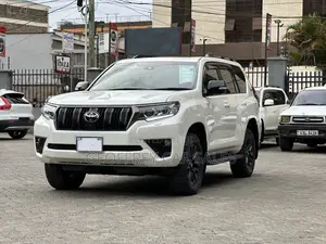 Toyota Land Cruiser Prado 2.8 2021 White