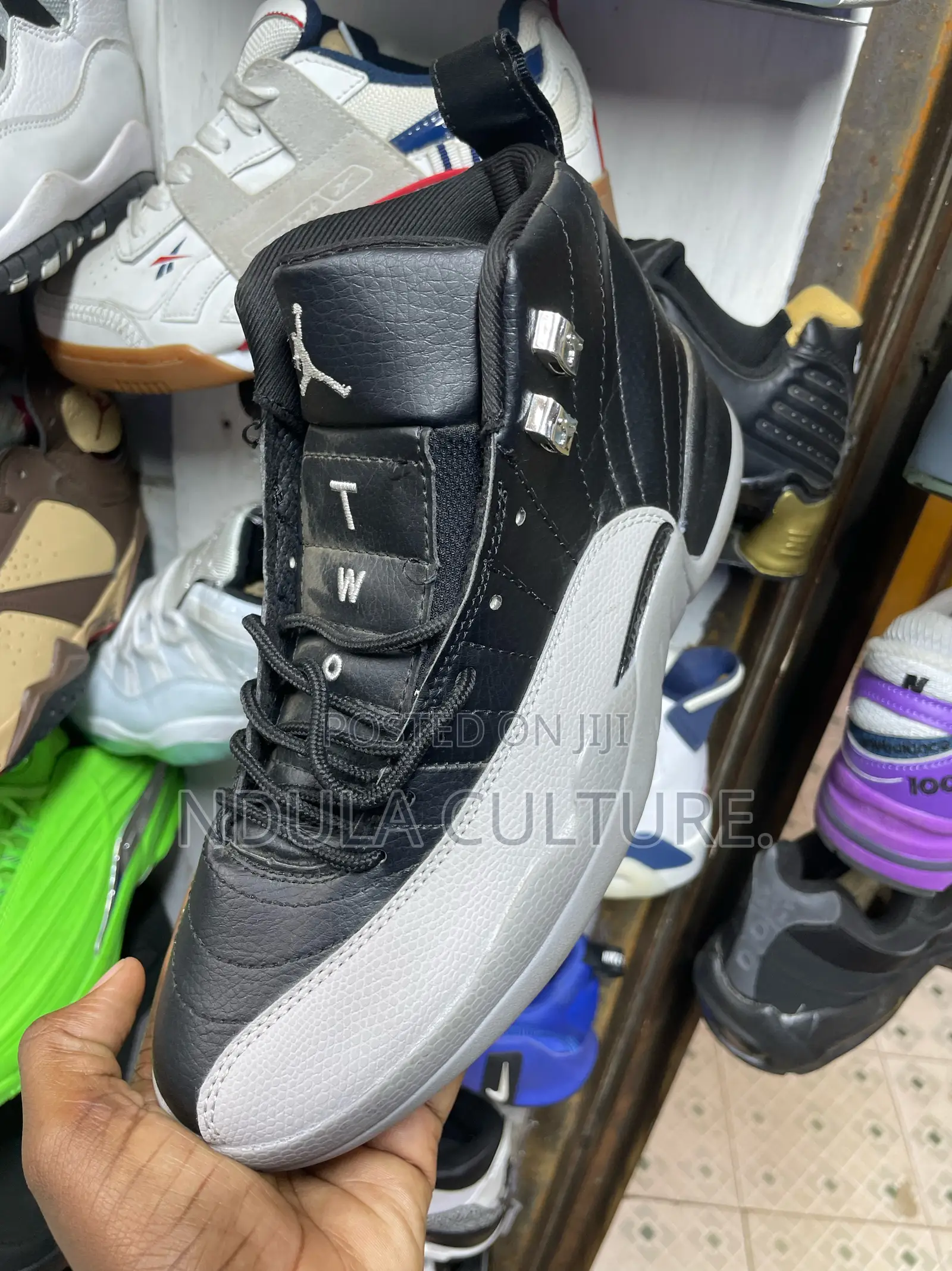Nike Air Jordan 12 Jumpman