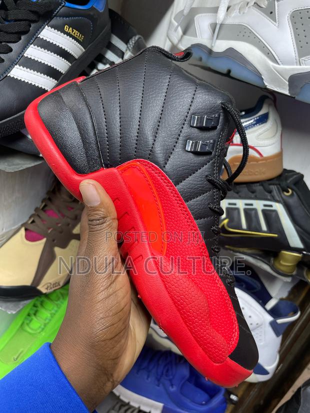 Nike Air Jordan 12 Jumpman - thumbnail 11