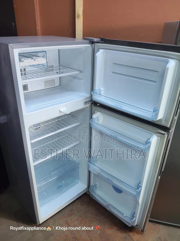 Super Clean Von Medium Size Double Doors Fridge - thumbnail 2