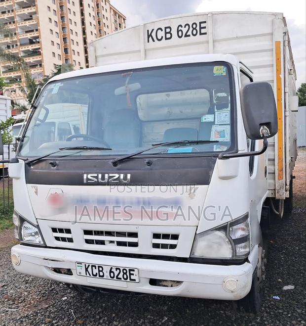 Isuzu NQR Truck Company Maintained