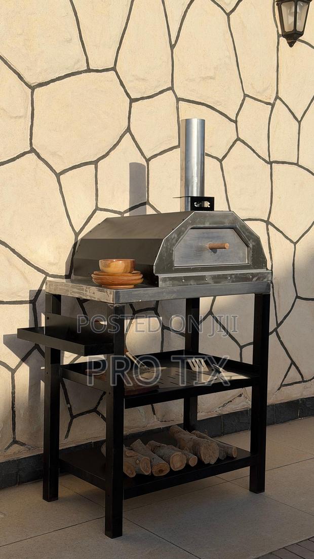 Grande Pizza Oven Charcoal + Stand + Thermometer Bundle