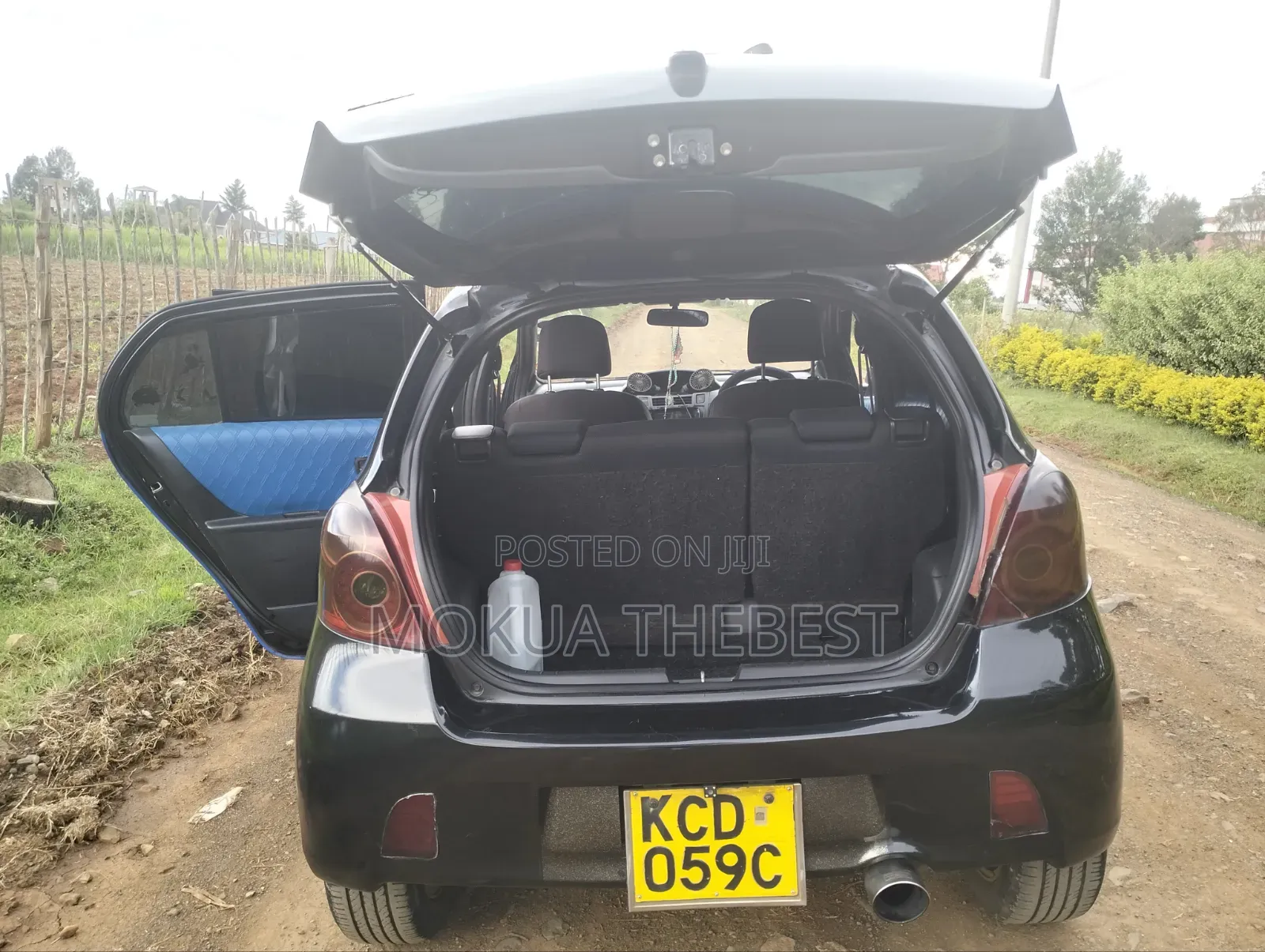 Toyota Vitz 1.5 FWD 5dr 2009 Black