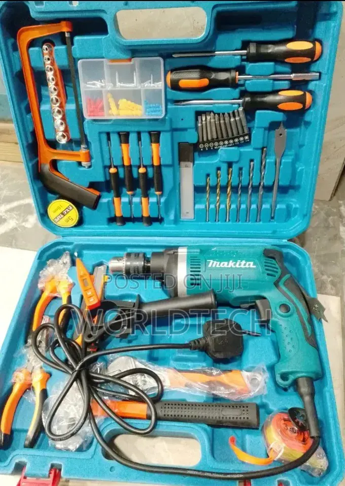 800 Watts Makita Drillset/1630 Makita Drill Toolkit