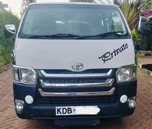 Toyota HiAce 2014 White