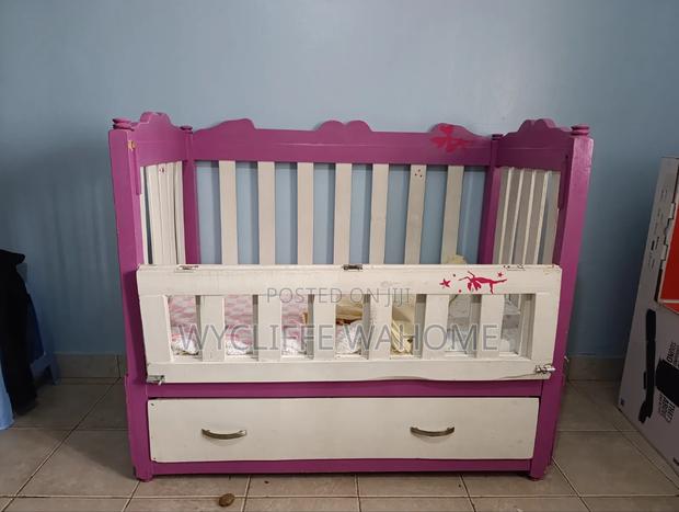 Classic Baby Crib With Matress