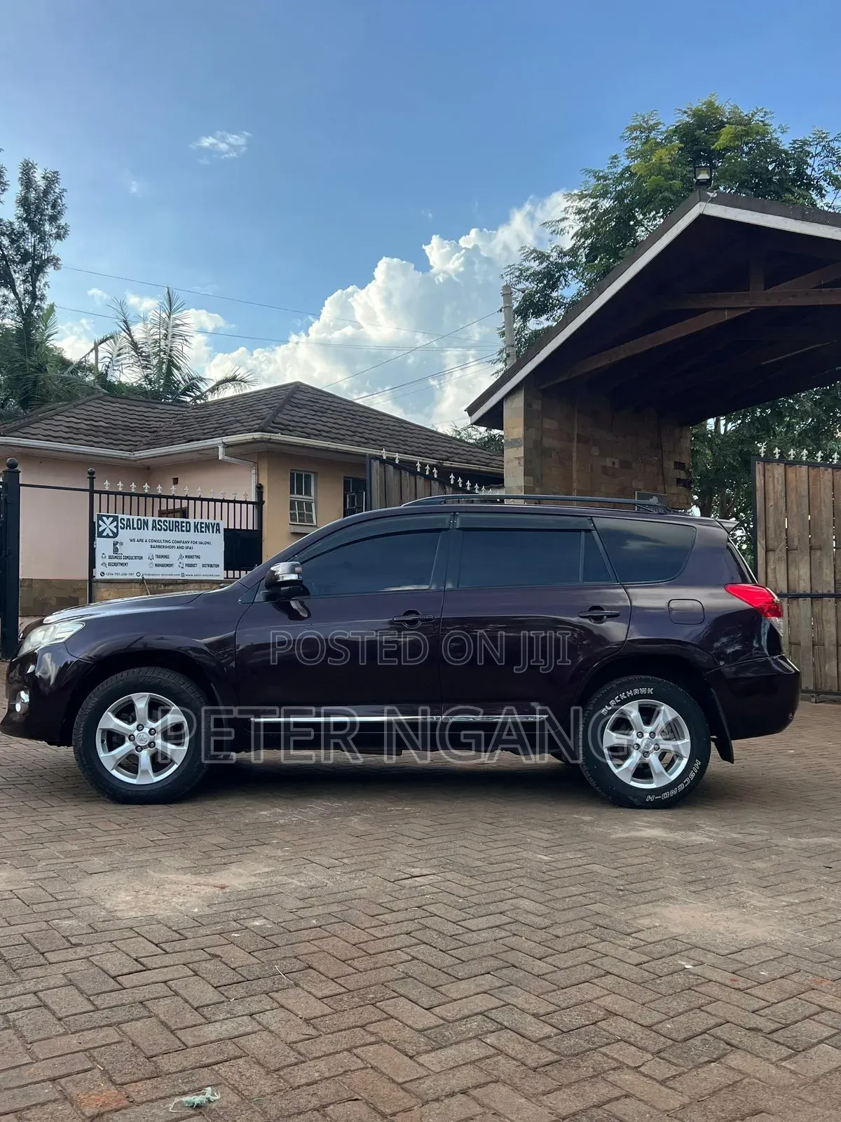 Toyota Vanguard 2013 Purple