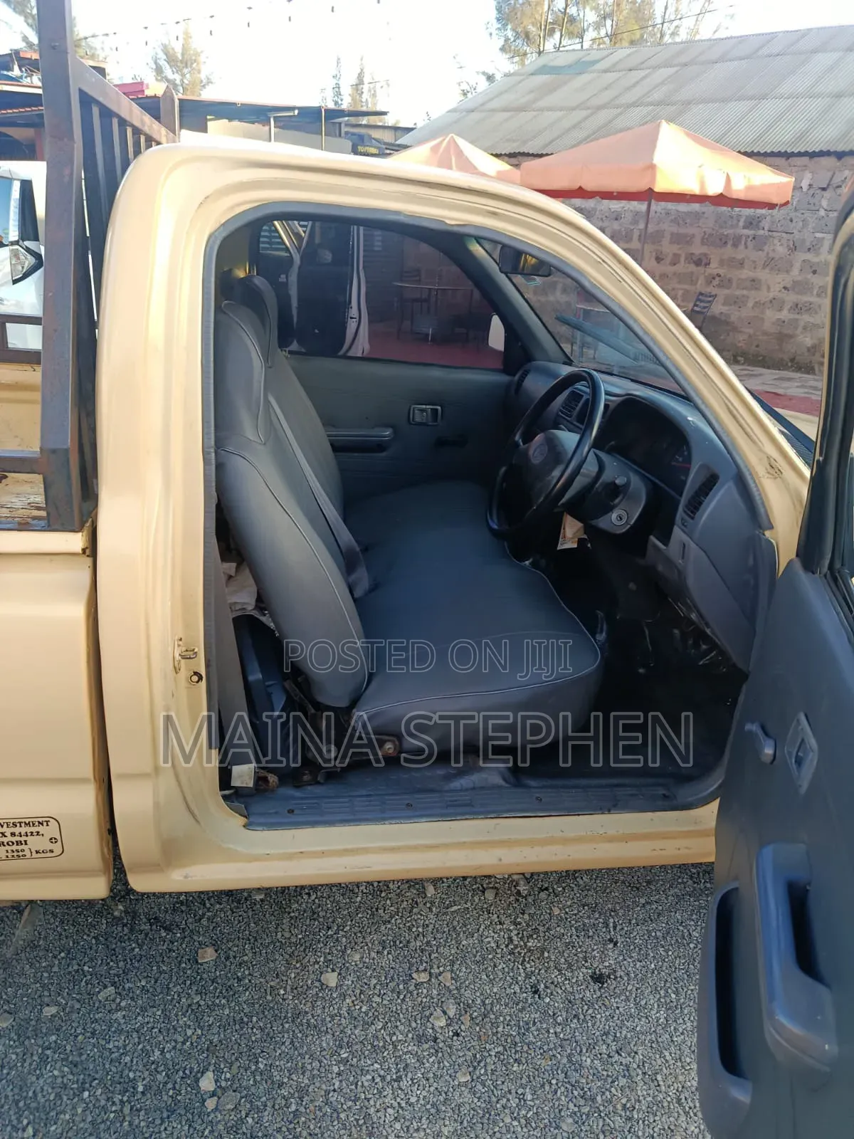 Toyota Hilux 2004 Beige