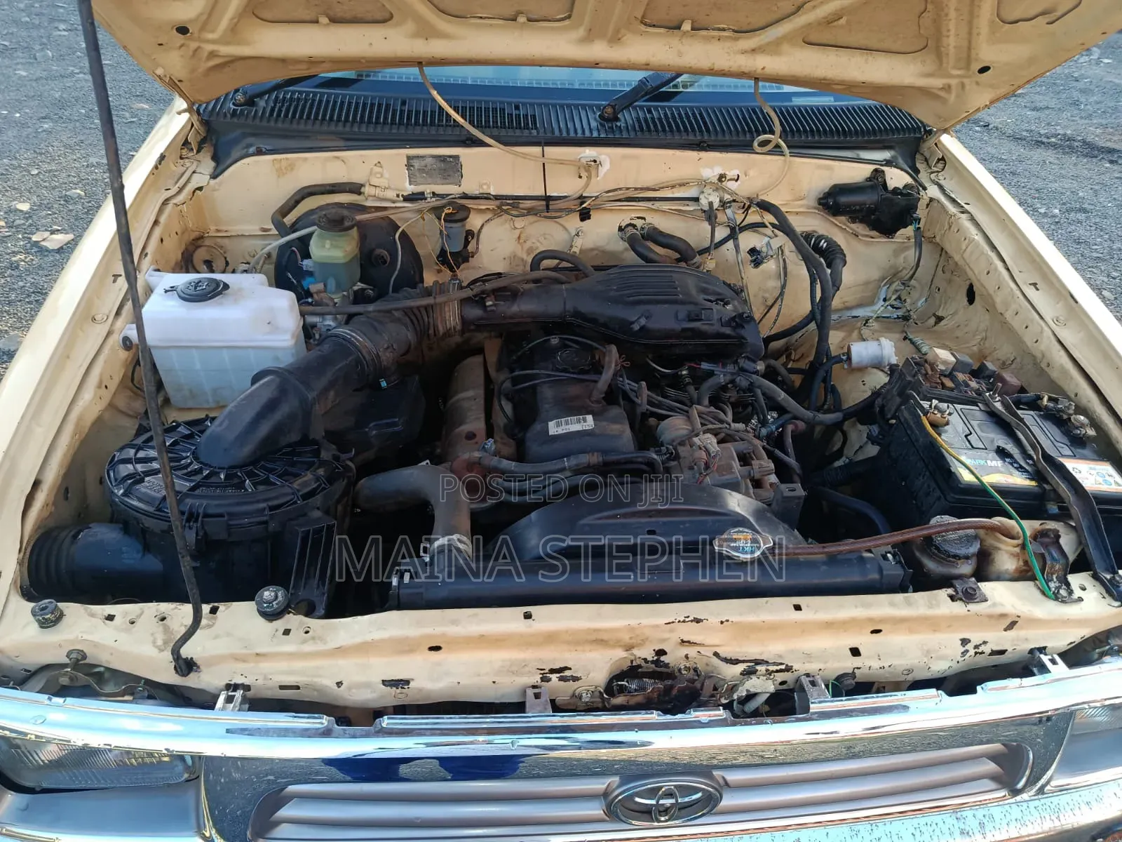 Toyota Hilux 2004 Beige