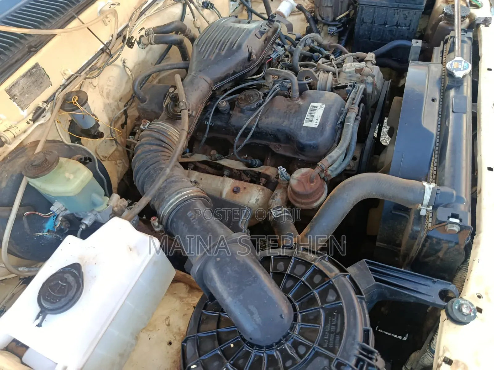 Toyota Hilux 2004 Beige
