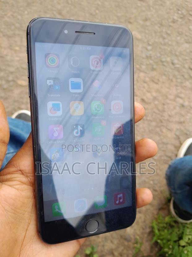 Apple iPhone 8 Plus 64 GB Black - thumbnail 6