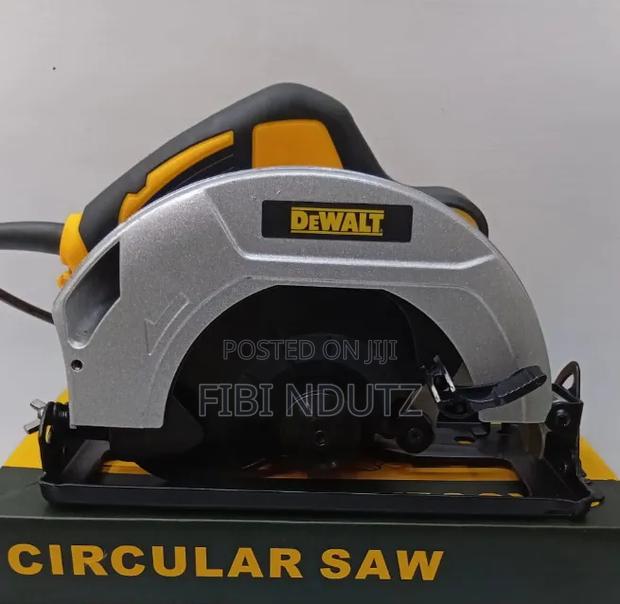 Dewalt Circular Saw/7"Dewalt Circular Saw