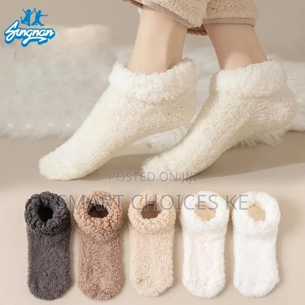 Breathable Berber Fleece Sleeping Socks - thumbnail 2