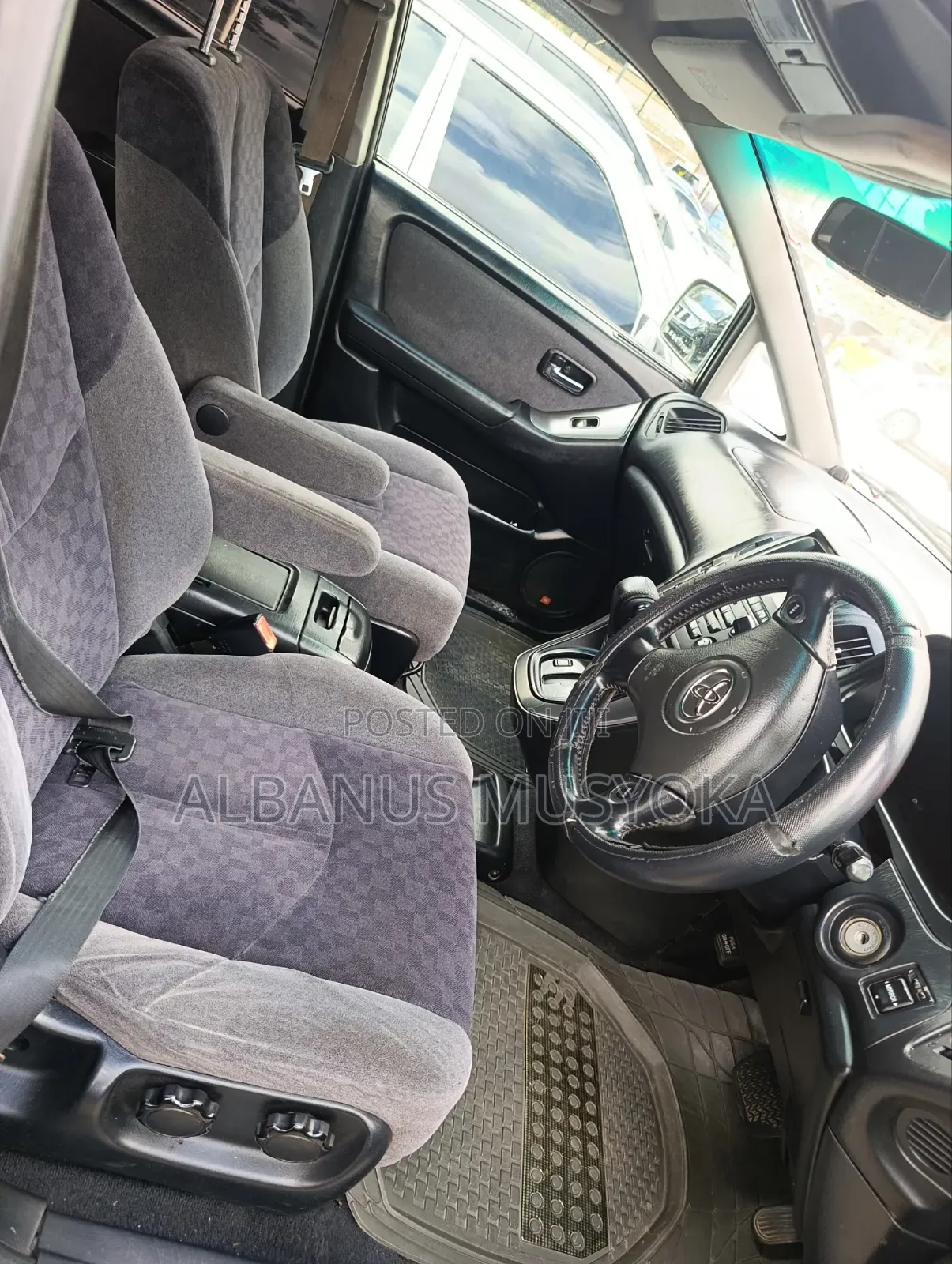 Toyota Harrier 2005 Silver