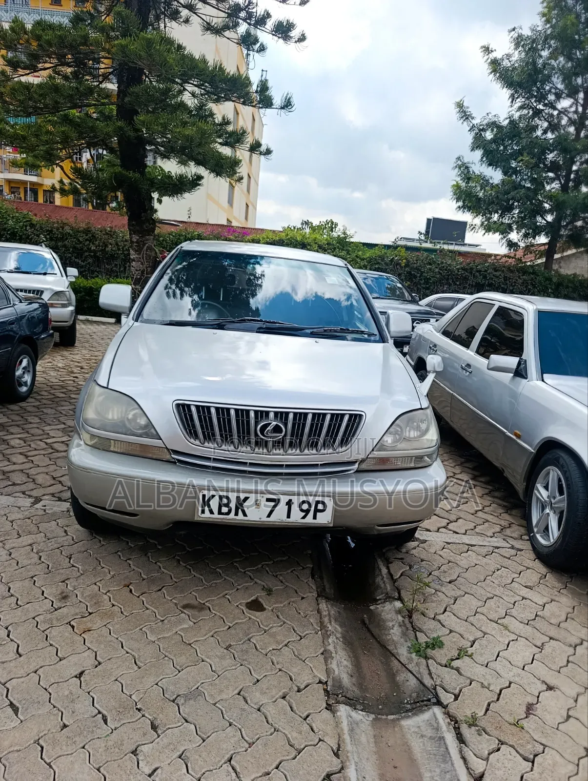 Toyota Harrier 2005 Silver