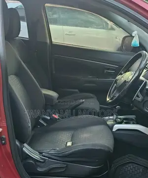 Mitsubishi RVR 2.0 2011 Maroon