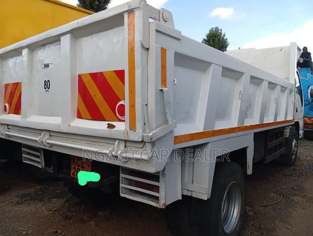 Isuzu NPR Tipper - thumbnail 17