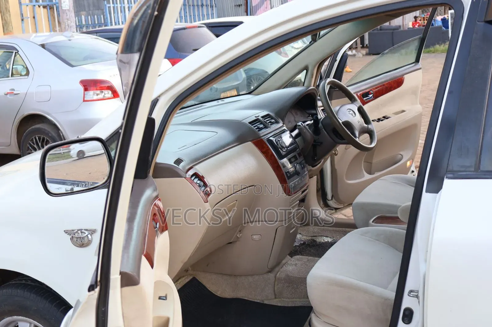 Toyota Ipsum 2006 White