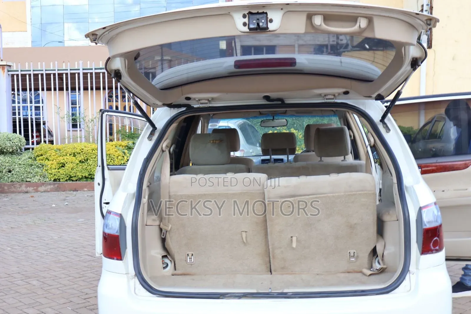 Toyota Ipsum 2006 White