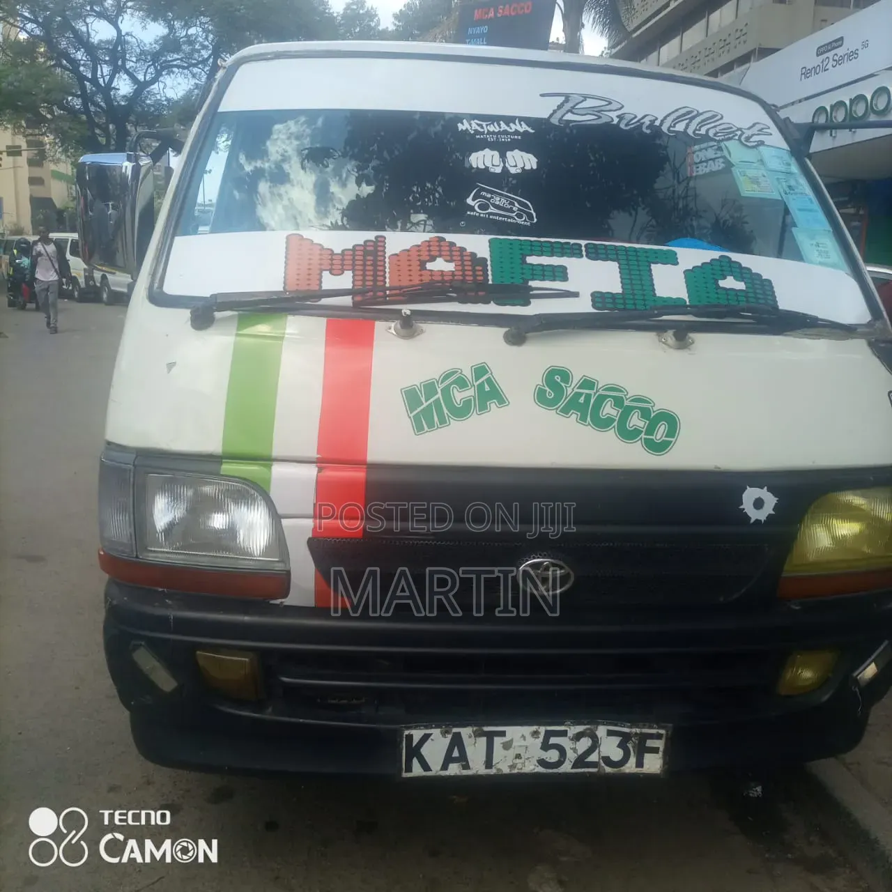 Toyota HiAce 2000 White