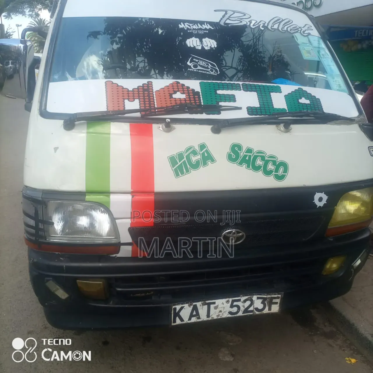 Toyota HiAce 2000 White
