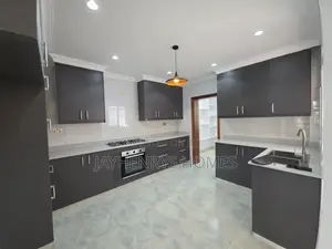 3bdrm Maisonette in Thome for rent