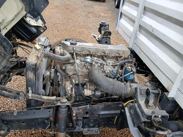 Isuzu NPR Kcu - thumbnail 10