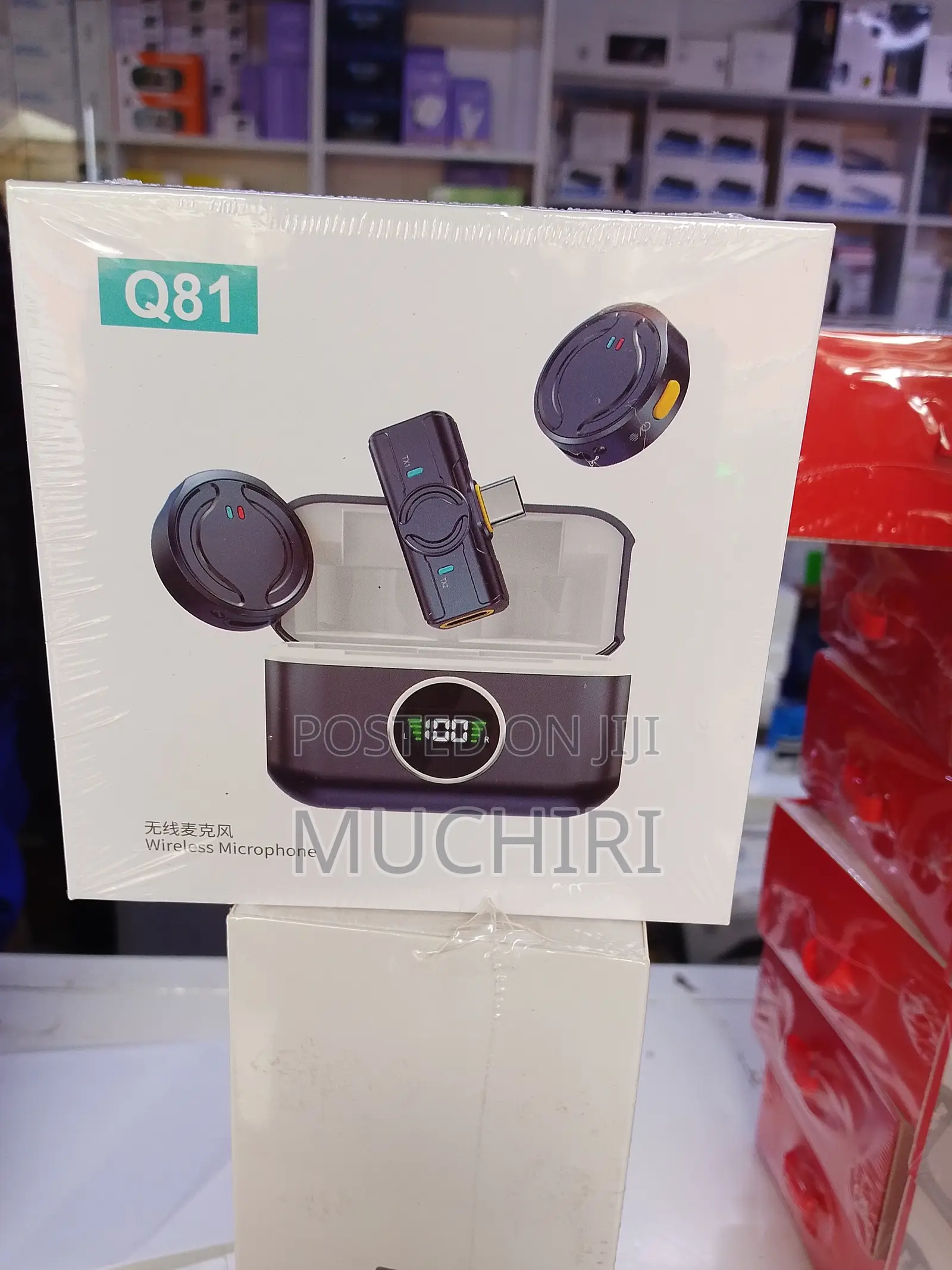 Q81 Rechargeable Wireless Microphone With Led Case