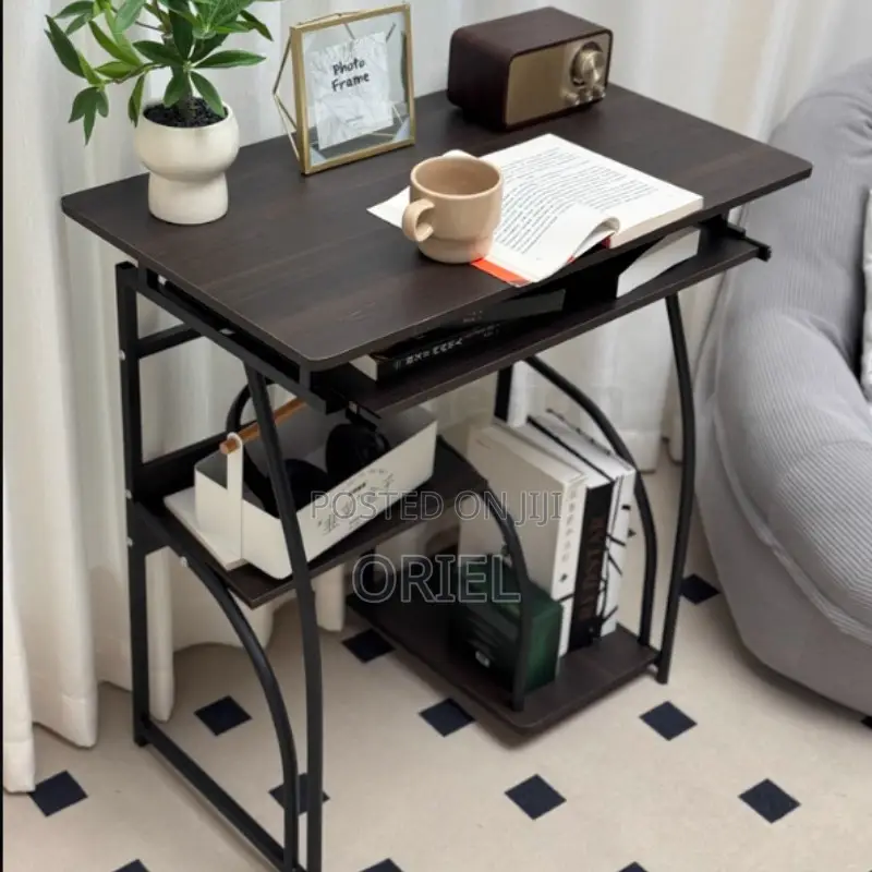 Office Desk : 0.7m Modern Compact Office Computer Desk