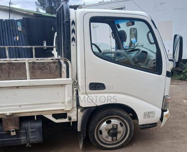 For Sale Toyota Dyna - thumbnail 4