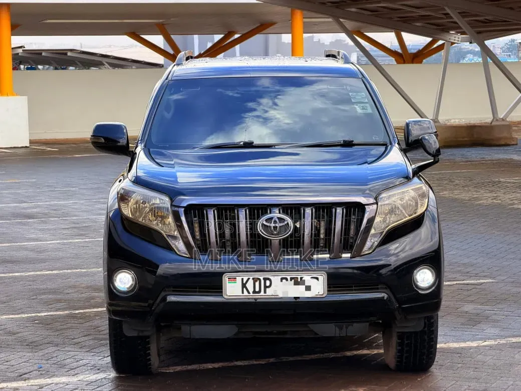 Toyota Land Cruiser Prado 2016 Black